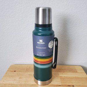 Pendleton Stanley Vacuum Bottle Green 1.5 QT